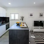 I.P.S. Apartment